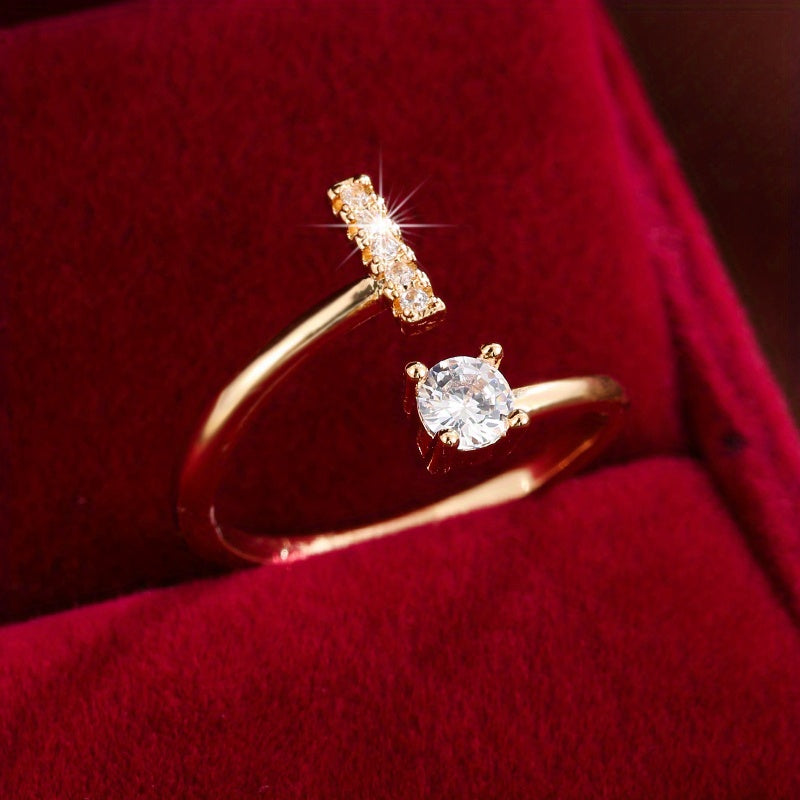 Nova – Bague ouverte moderne avec initiale et zircon