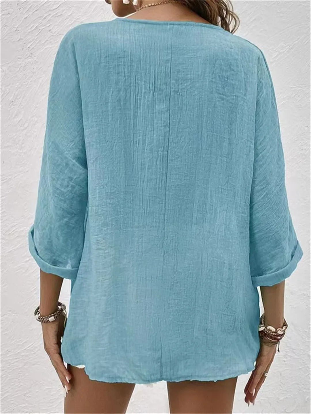 Fayo - Handy blouse with V-neck and buttons