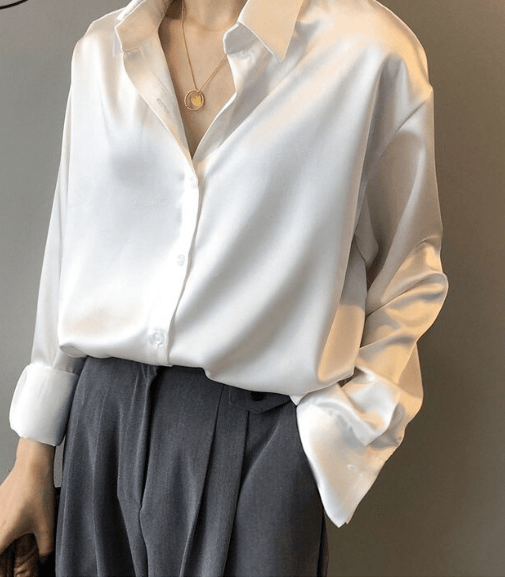 Jael - Blouse en satin de soie boutonnée