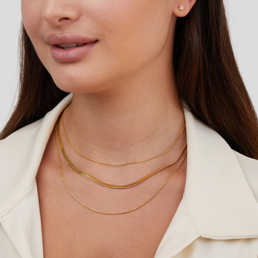 Alix – Collier doré à plusieurs rangs