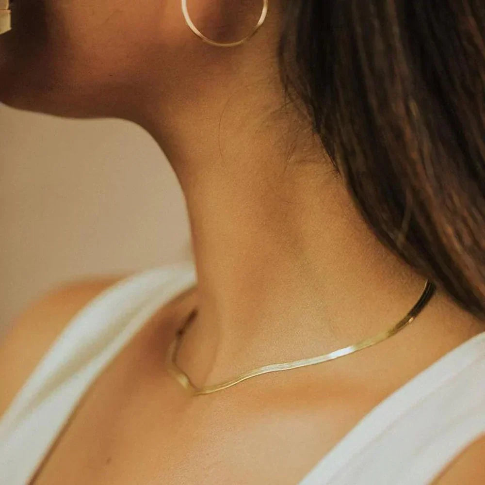 Elizabeth – Collier en chaîne serpent doré