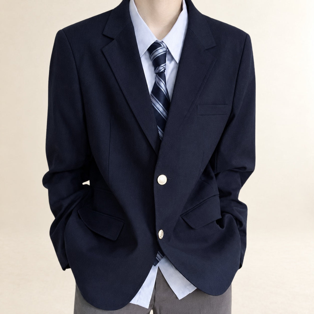 Blazer homme à double boutonnage coupe classique avec poches frontales et épaulettes