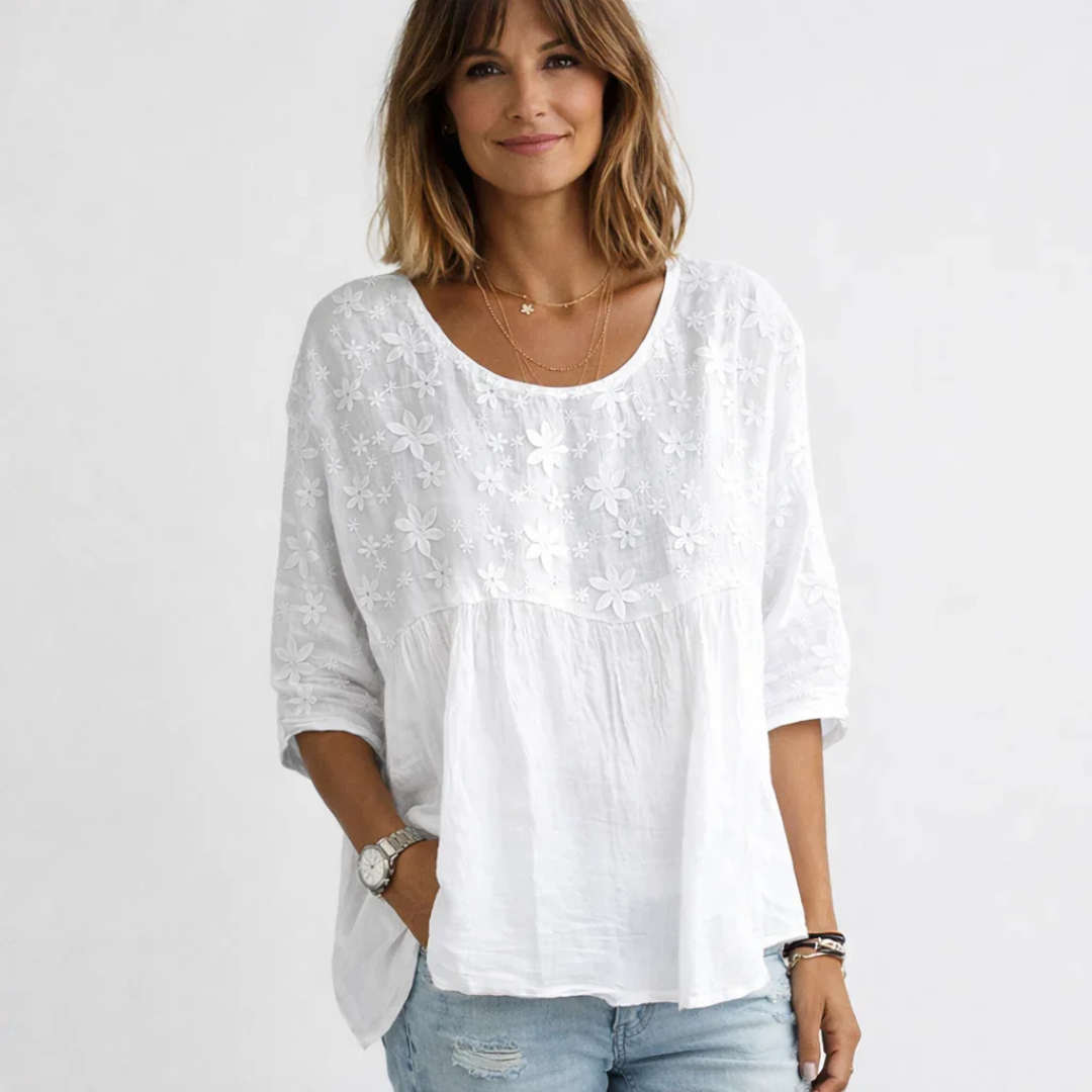 Blouse femme col en U à manches 3/4 - devant plissé à panneaux avec broderie florale, coupe décontractée