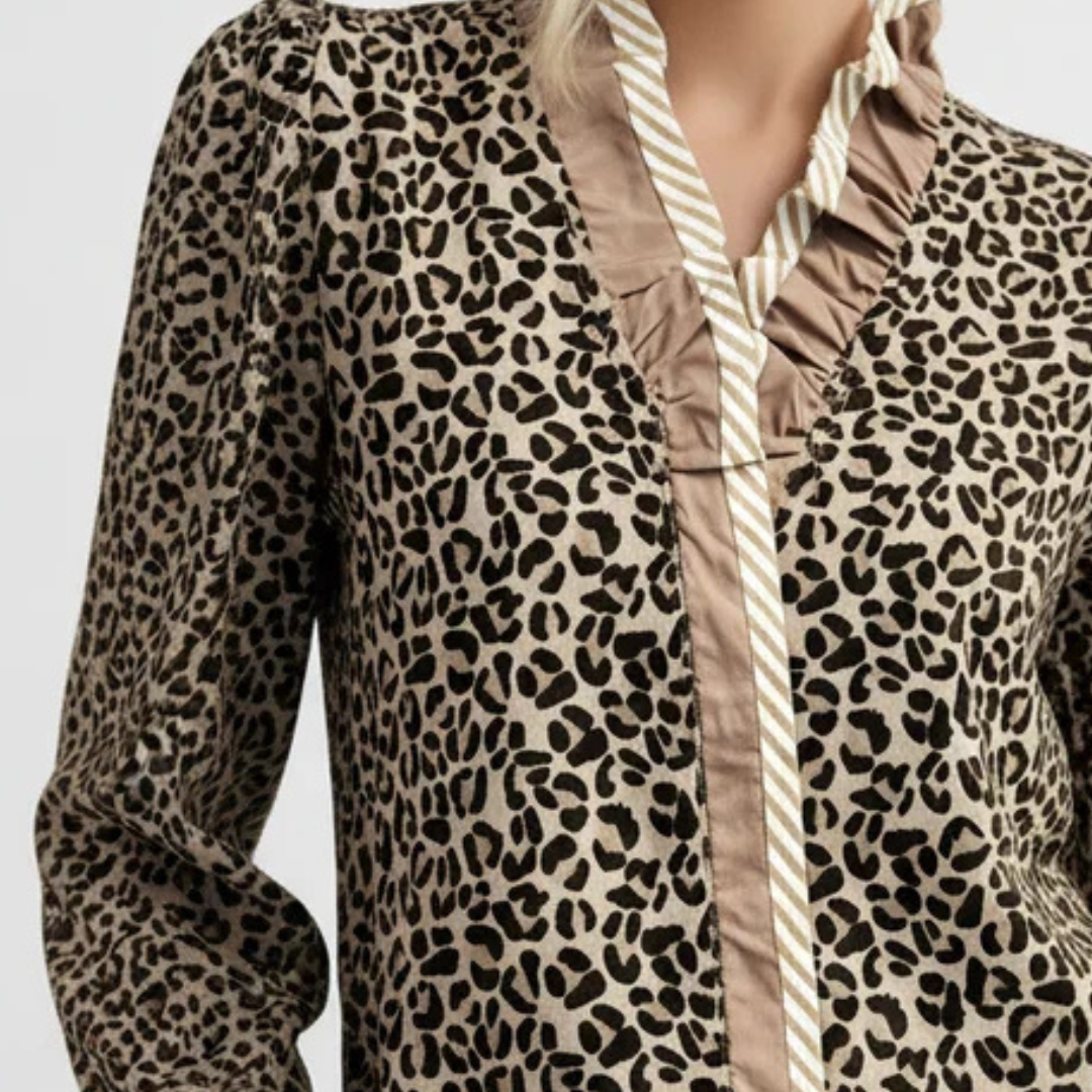 Blouse femme à col en V avec patte à volants et volants sur les manches bouffantes longues – imprimé léopard, coupe décontractée