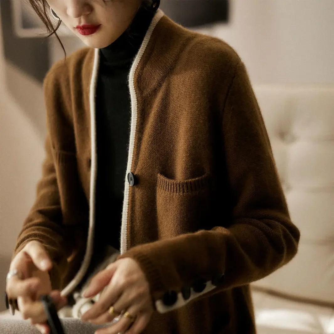 Cardigan femme à boutons, poches et trim contrasté
