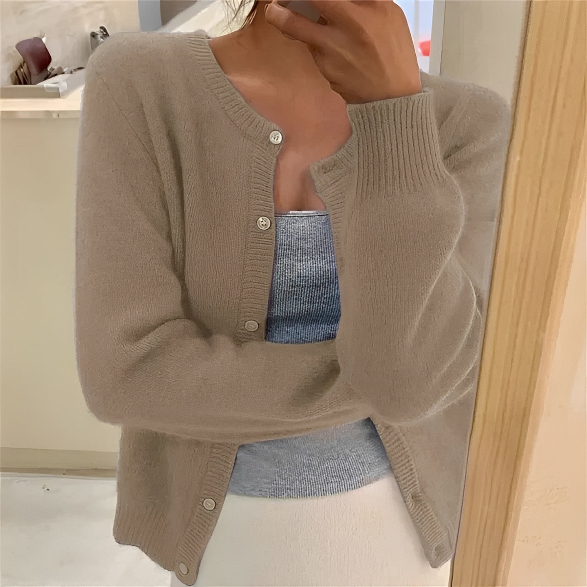 Cardigan femme à boutons, poignets côtelés, coupe régulière