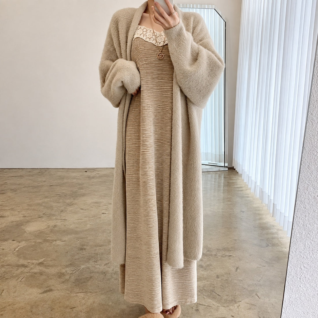 Cardigan long femme à coupe oversize et ouverture frontale - style décontracté, longueur longue