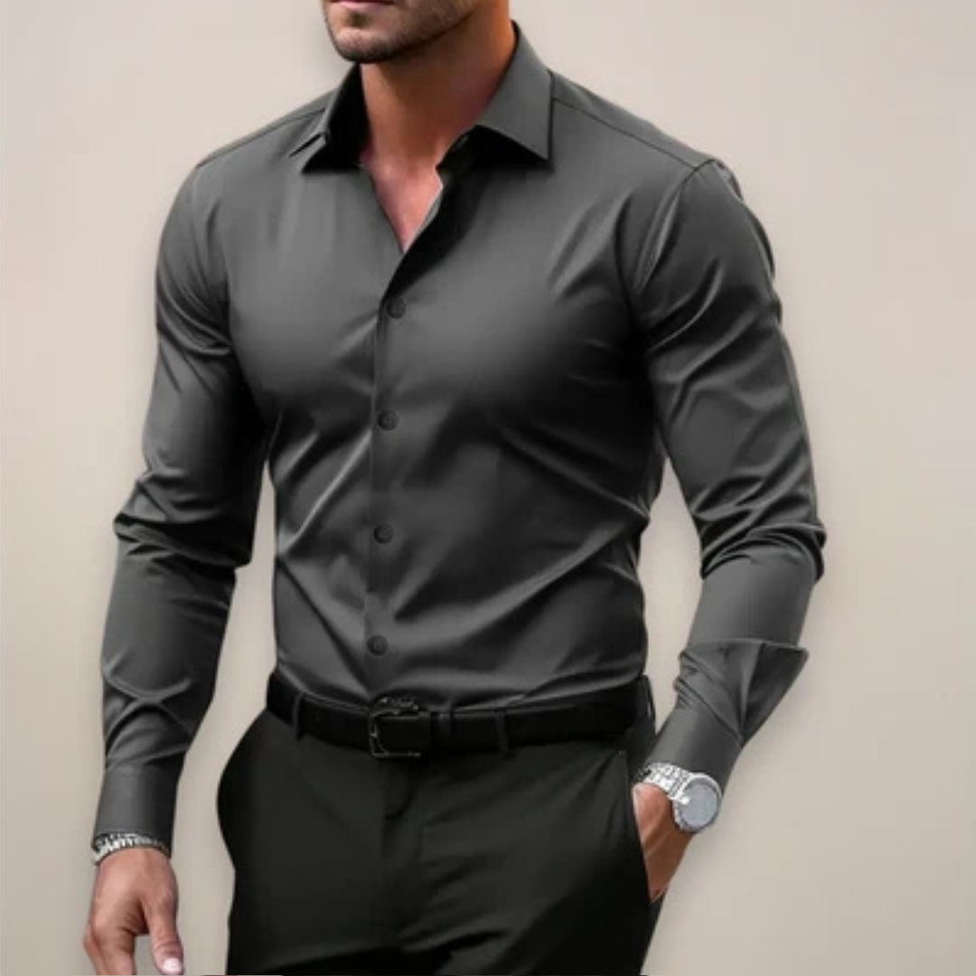 Chemise homme à coupe ajustée, manches longues, boutons sur le devant, col pointu
