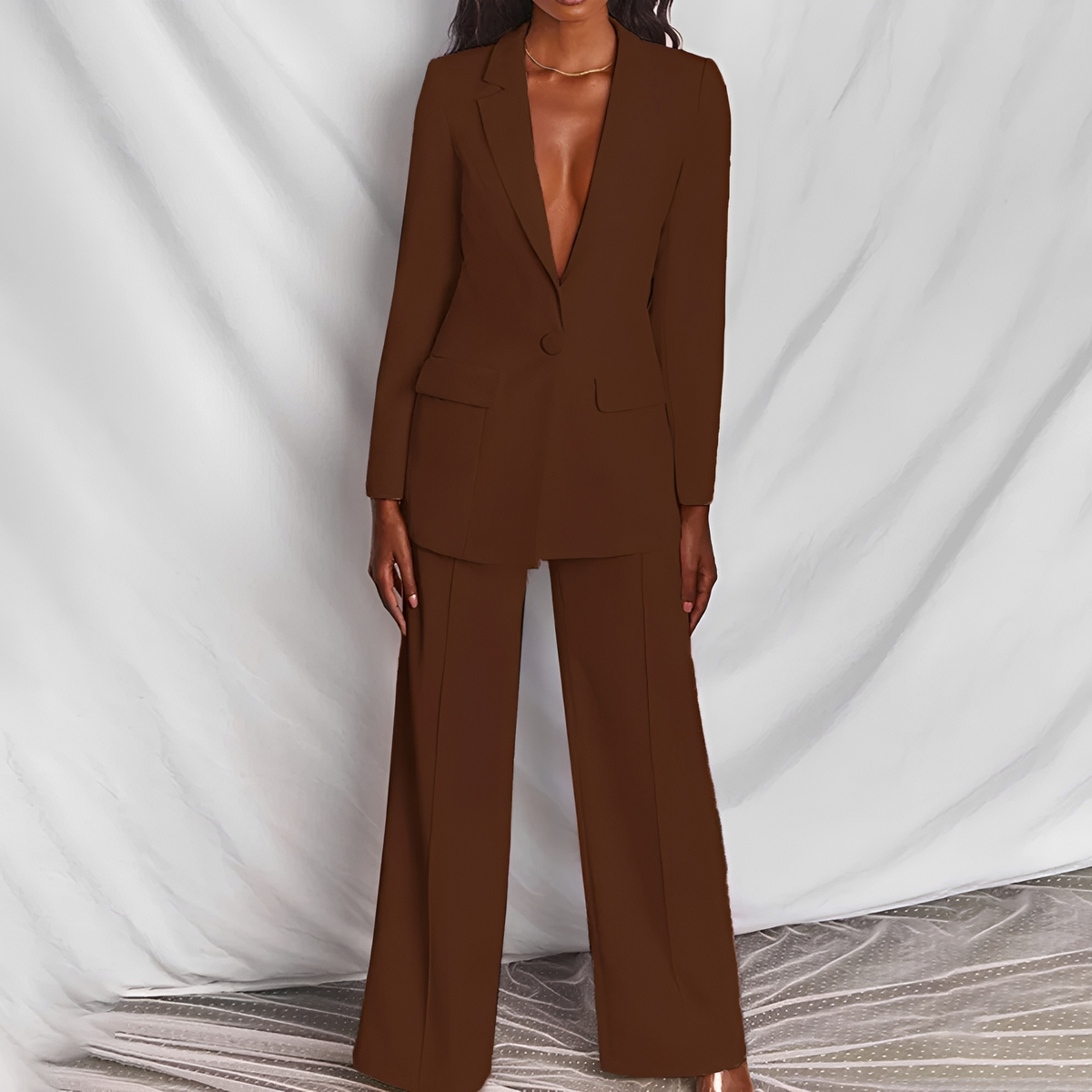 Ensemble tailleur femme blazer à col à revers et pantalons à jambes larges