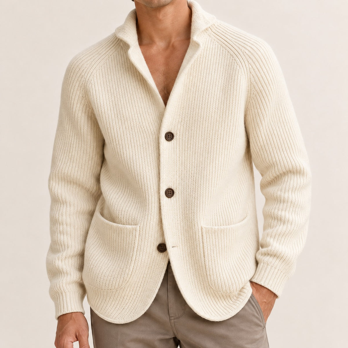 Homme Cardigan boutonné devant avec revers shawl, manches raglan, poches plaquées - coupe ajustée