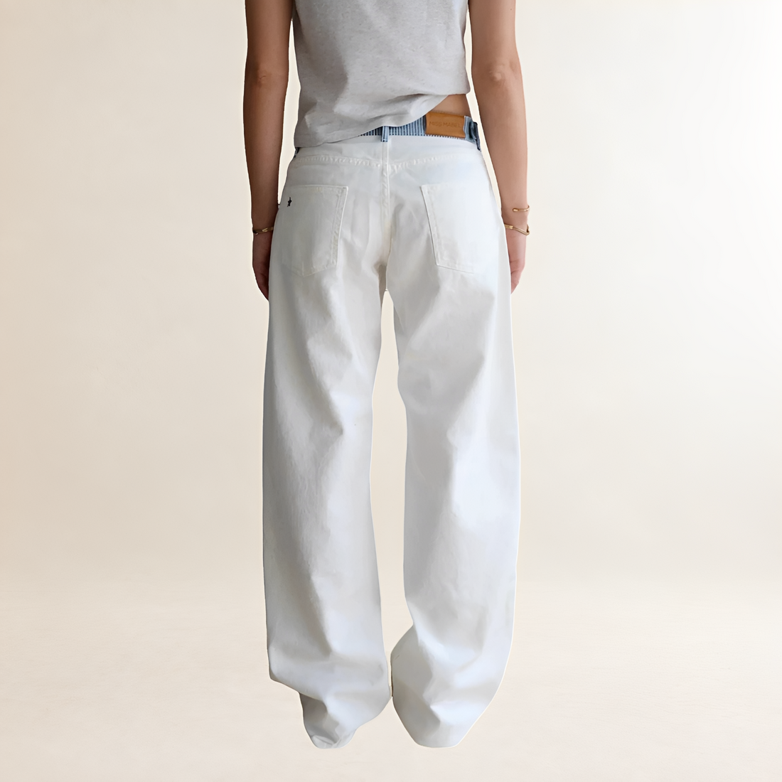 Jeans femme coupe large ceinture contrastée