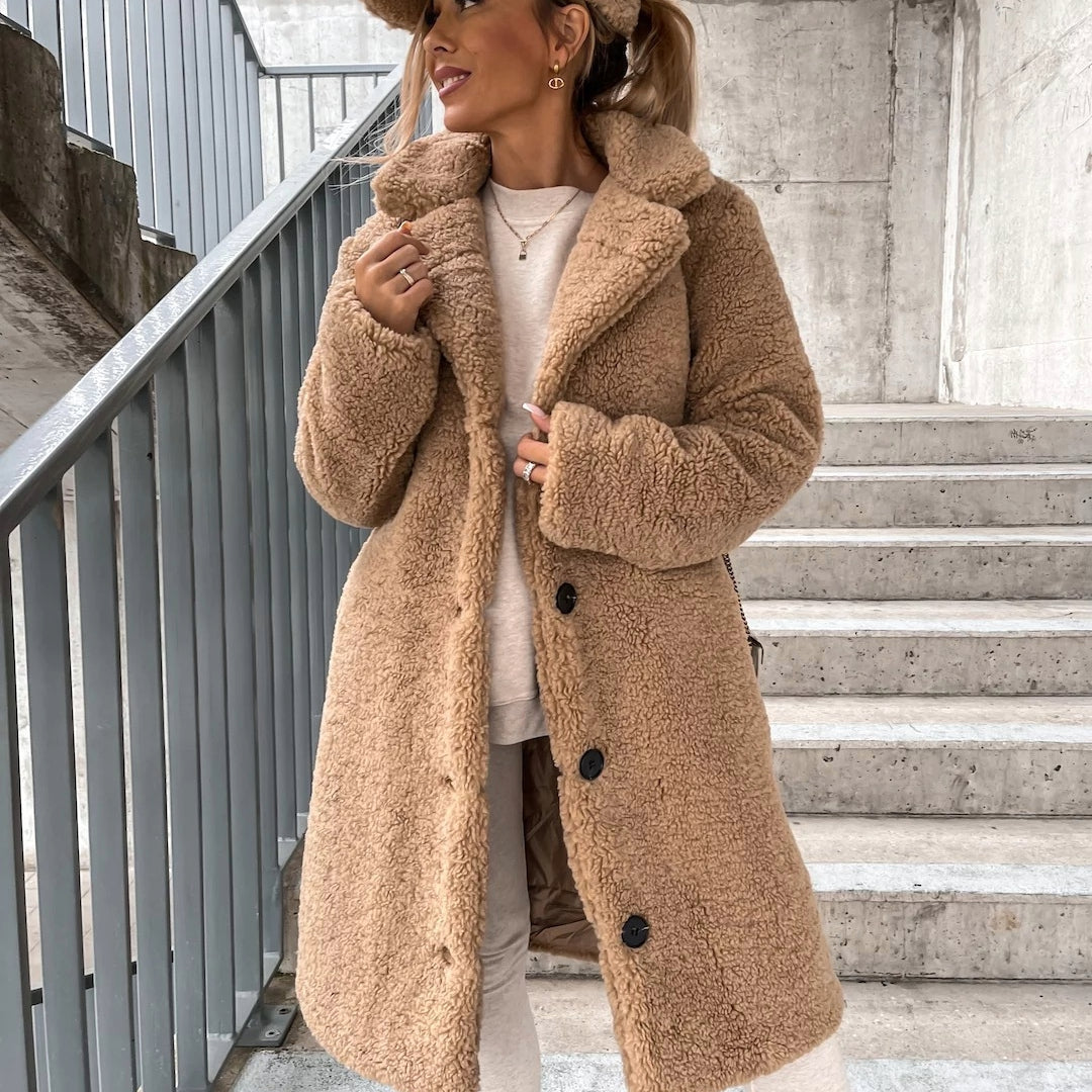 Manteau long pour femme en imitation peau lainée, coupe oversize – Fermeture boutonnée, col, coupe décontractée