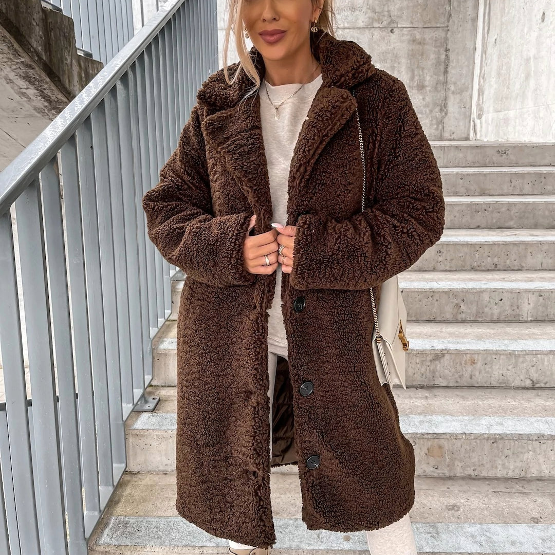 Manteau long pour femme en imitation peau lainée, coupe oversize – Fermeture boutonnée, col, coupe décontractée