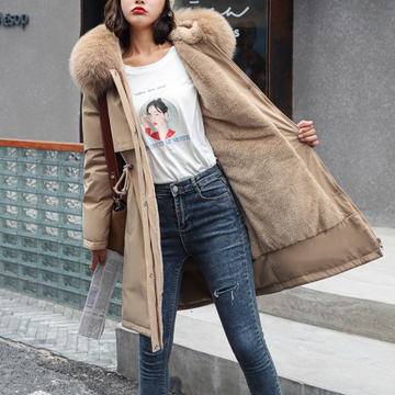 Manteau pour femmes saisonnier à capuche en peluche avec grand col