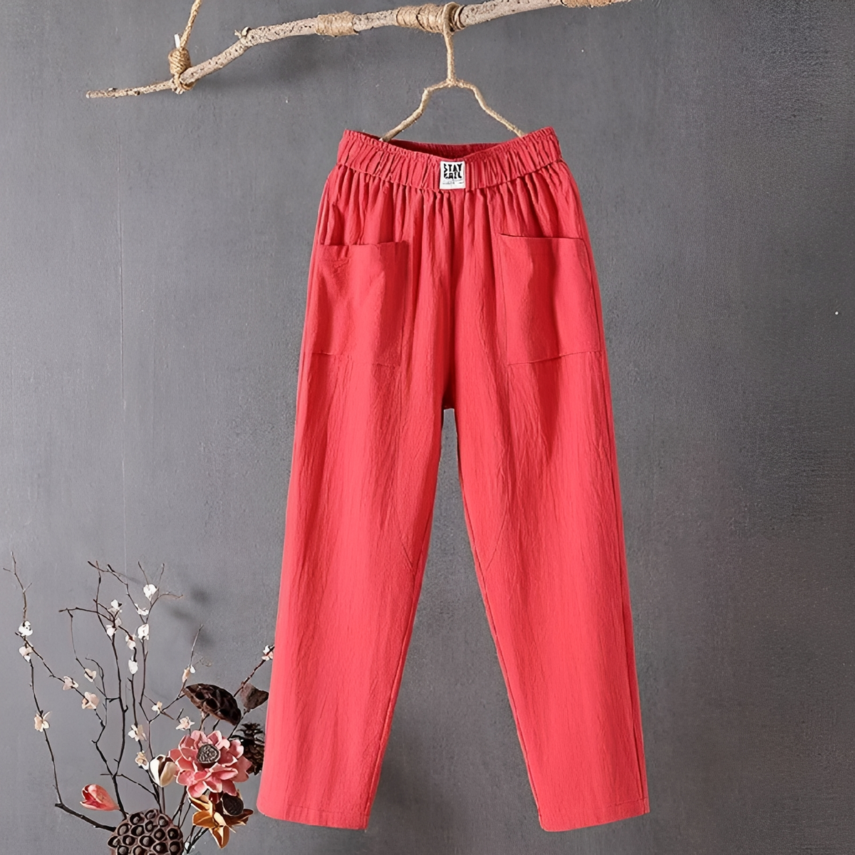 Pantalon femme à jambe droite ample, taille élastiquée, poches plaquées frontales, longueur 7/8