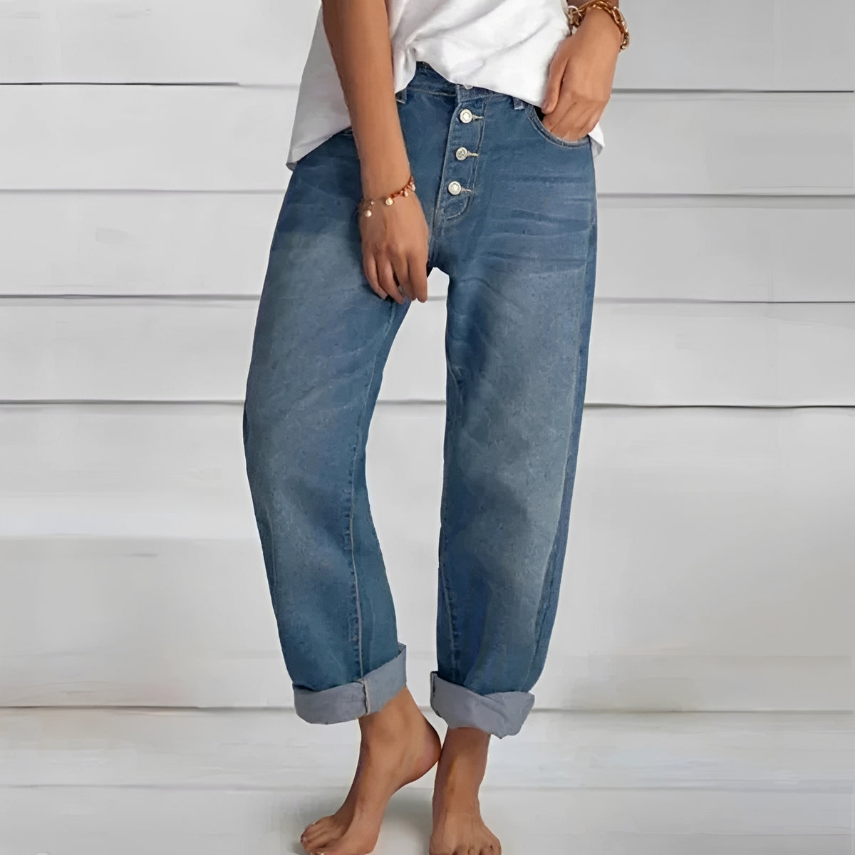 Pantalon femme jean taille haute coupe décontractée avec bouton et revers