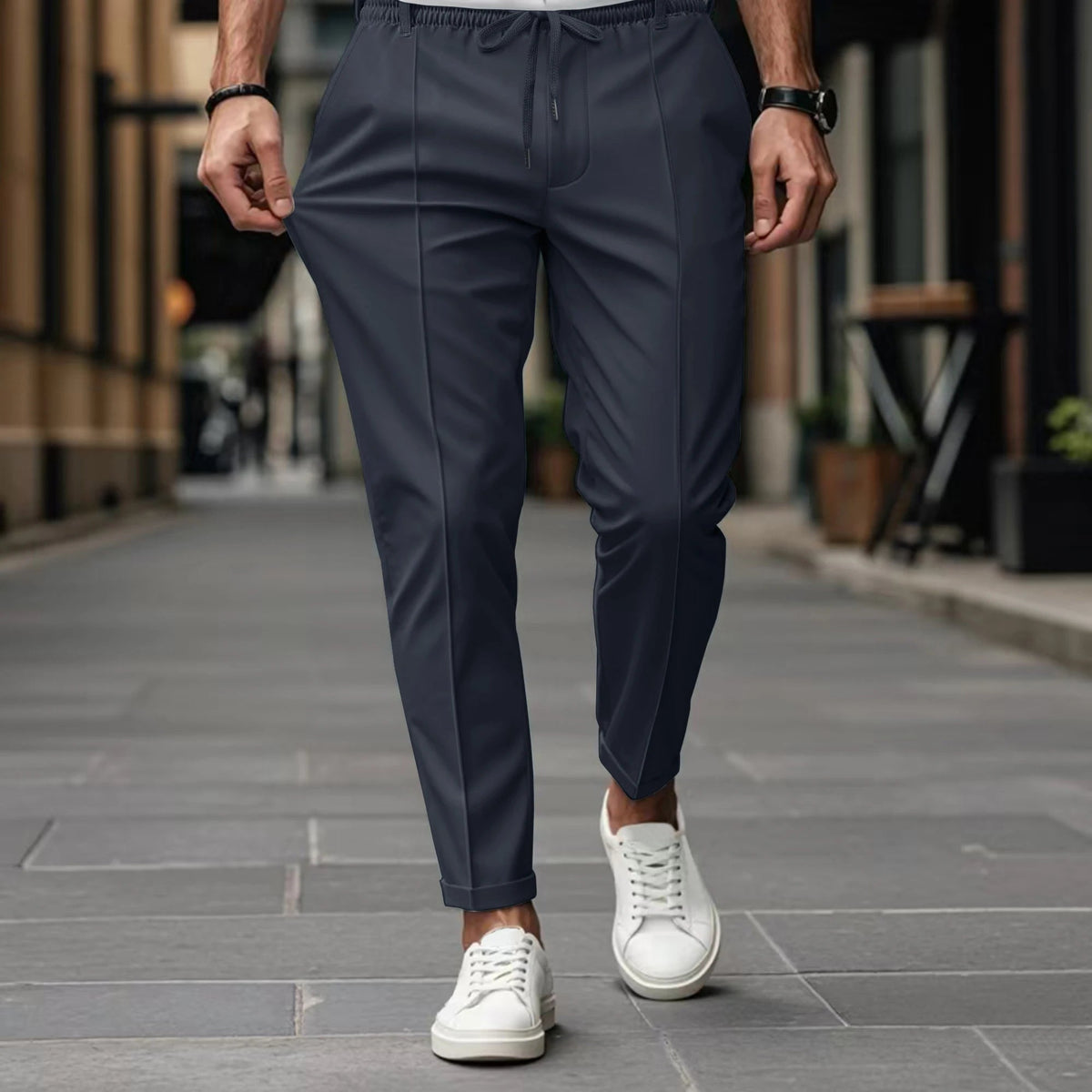 Pantalon pour homme à taille élastiquée avec cordon - pinces devant, coupe droite et jambe fuselée
