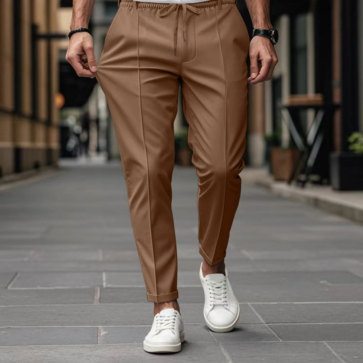 Pantalon pour homme à taille élastiquée avec cordon - pinces devant, coupe droite et jambe fuselée