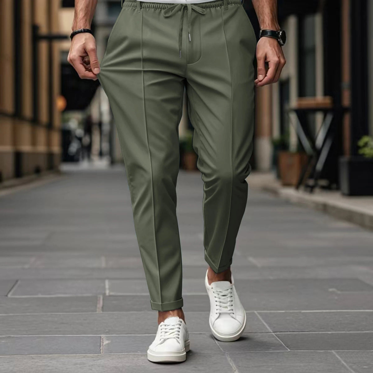 Pantalon pour homme à taille élastiquée avec cordon - pinces devant, coupe droite et jambe fuselée