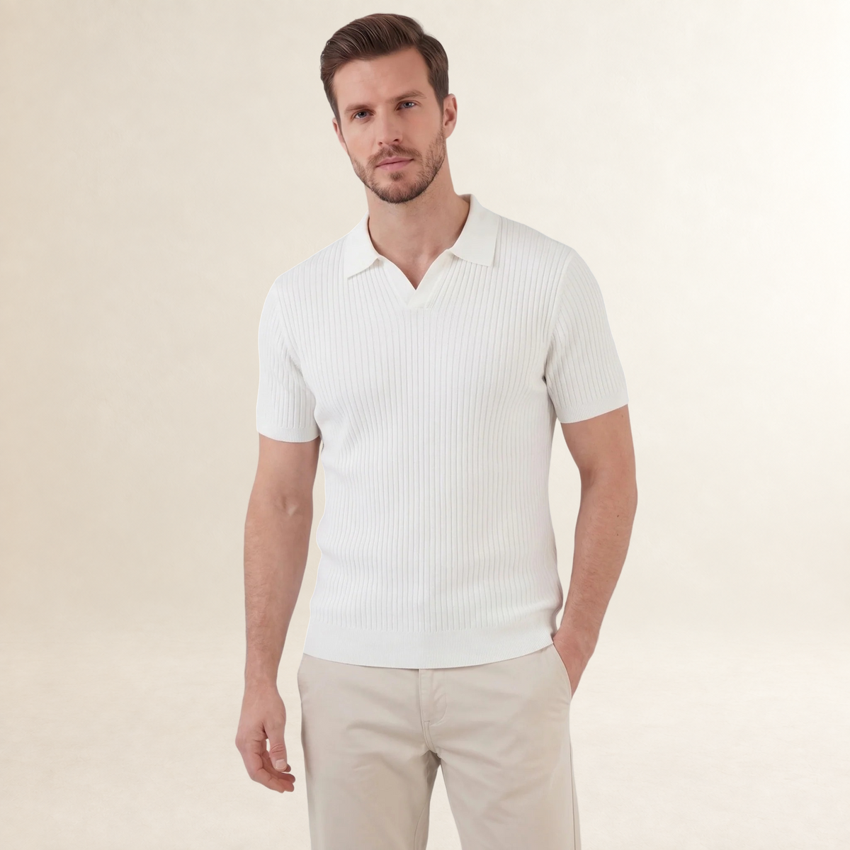 Polo homme à manches courtes, coupe classique et boutonnière
