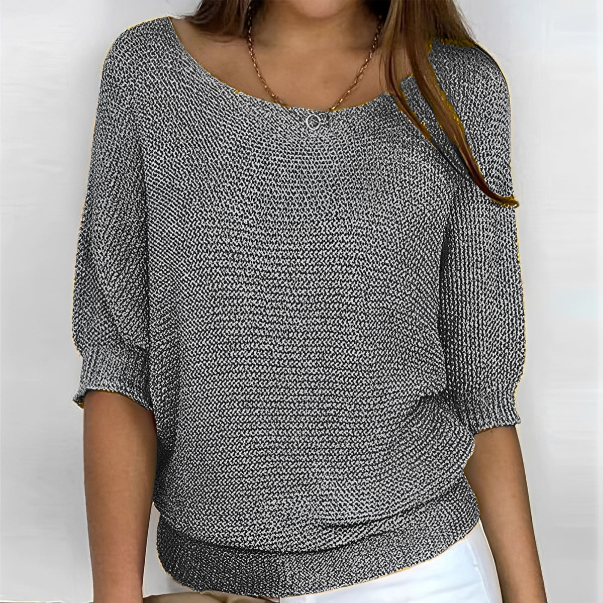 Pull femme à col rond, manches 3/4, coupe ample, bas et poignets côtés