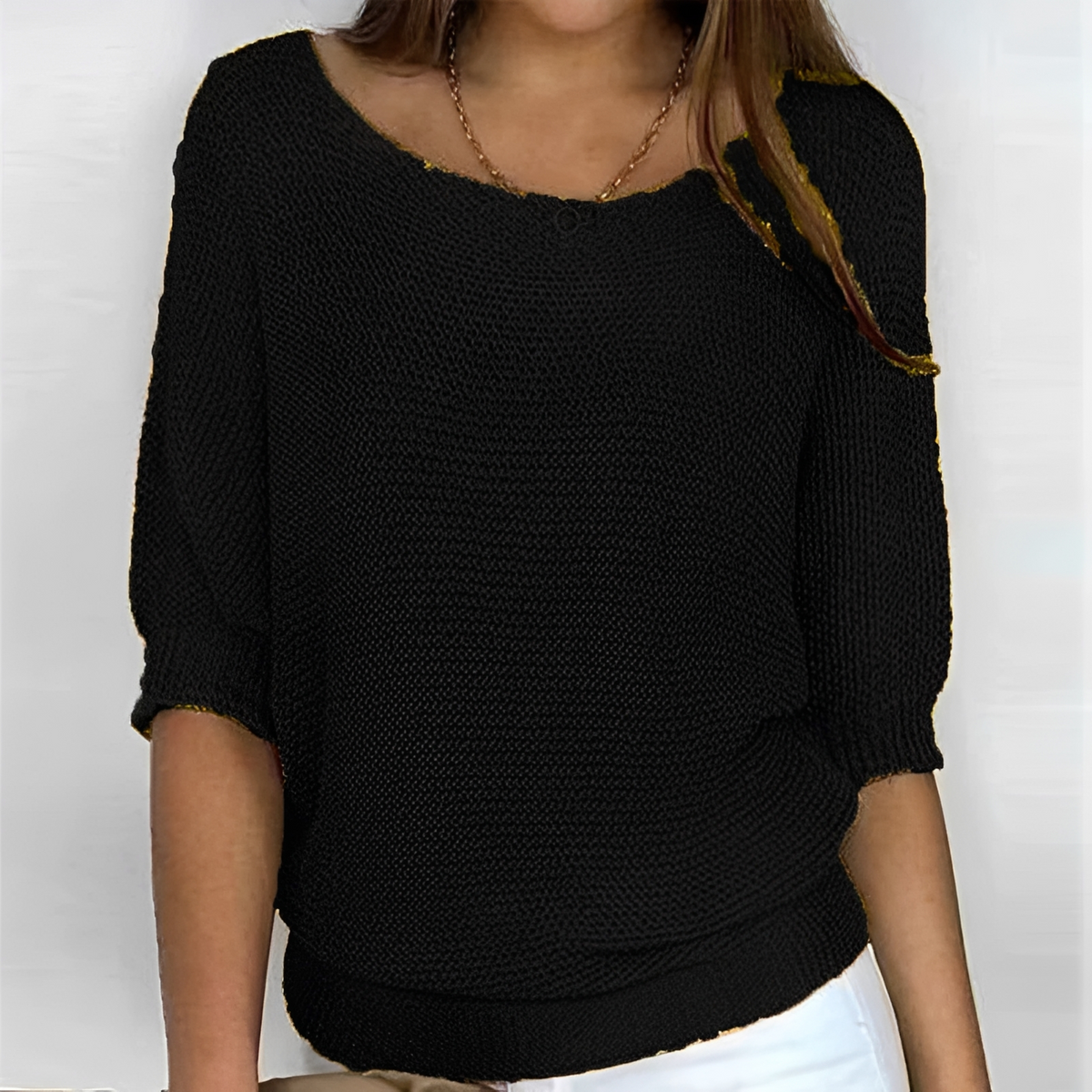 Pull femme à col rond, manches 3/4, coupe ample, bas et poignets côtés