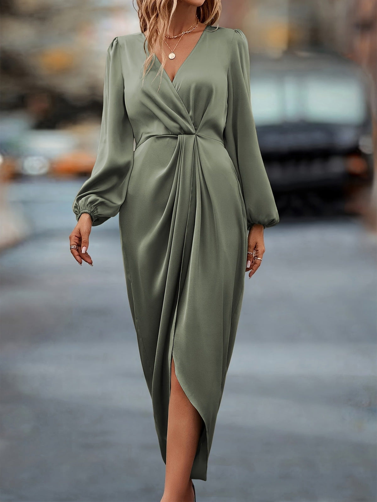 Robe portefeuille midi pour femmes - Manches longues, drapée, silhouette flatteuse