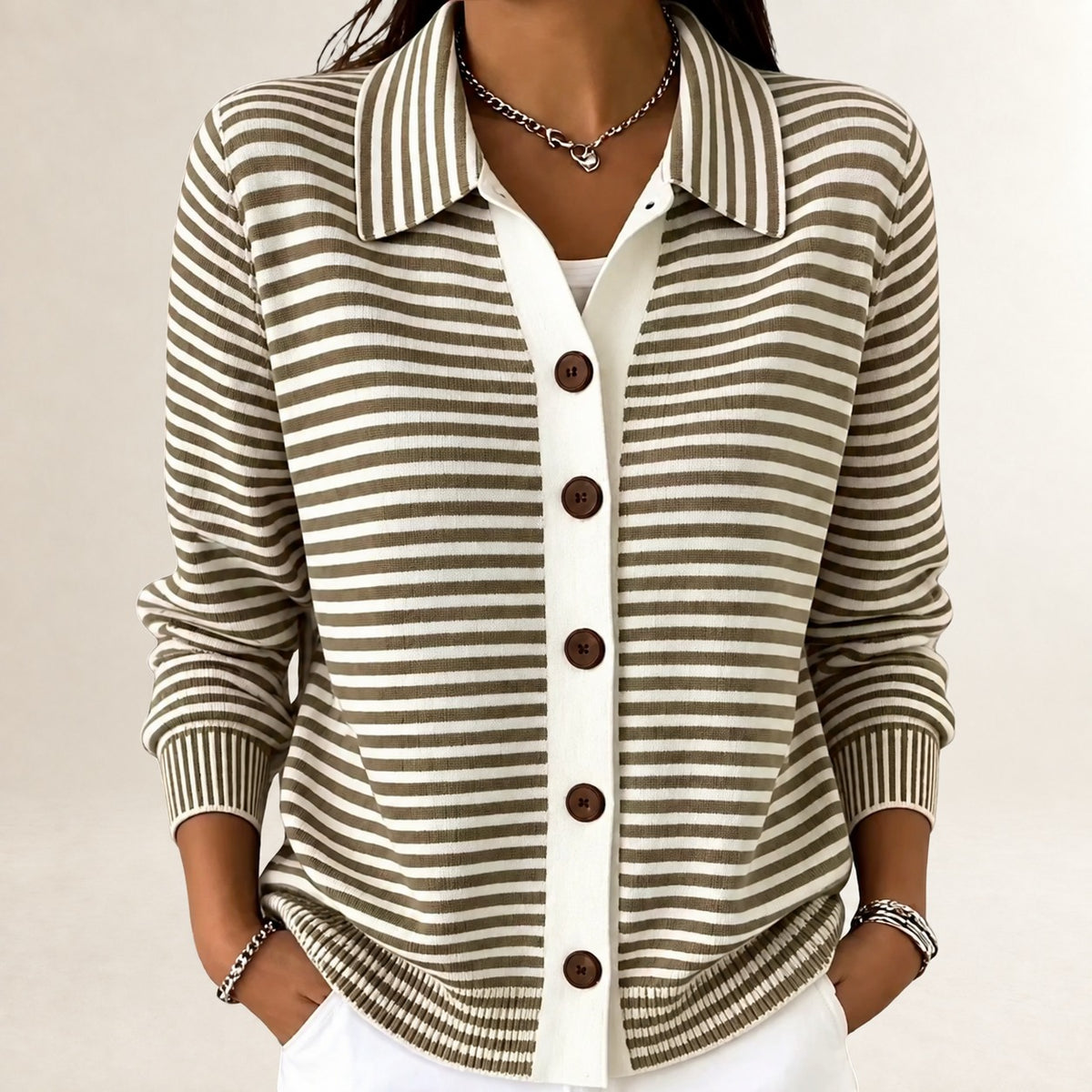 Veste/Cardigan Femmes Cardigan col chemise à rayures fines à boutons