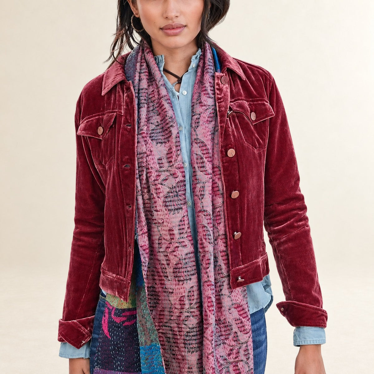 Veste-chemise femme à boutons, col chemise et poches poitrine à rabat