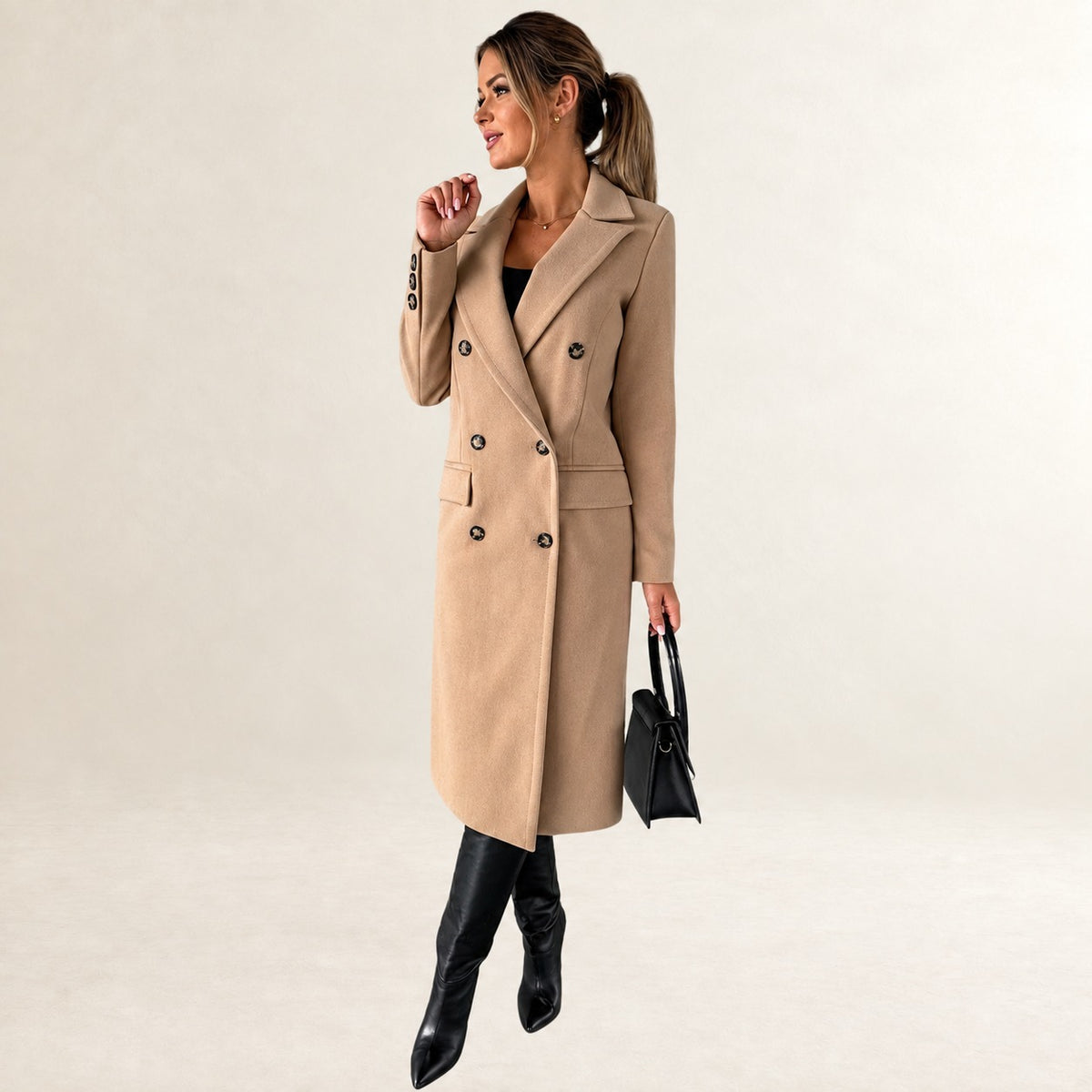 Veste femme Décolleté double-breasted mi-longue à revers classique, poches à rabat et poignets à boutons