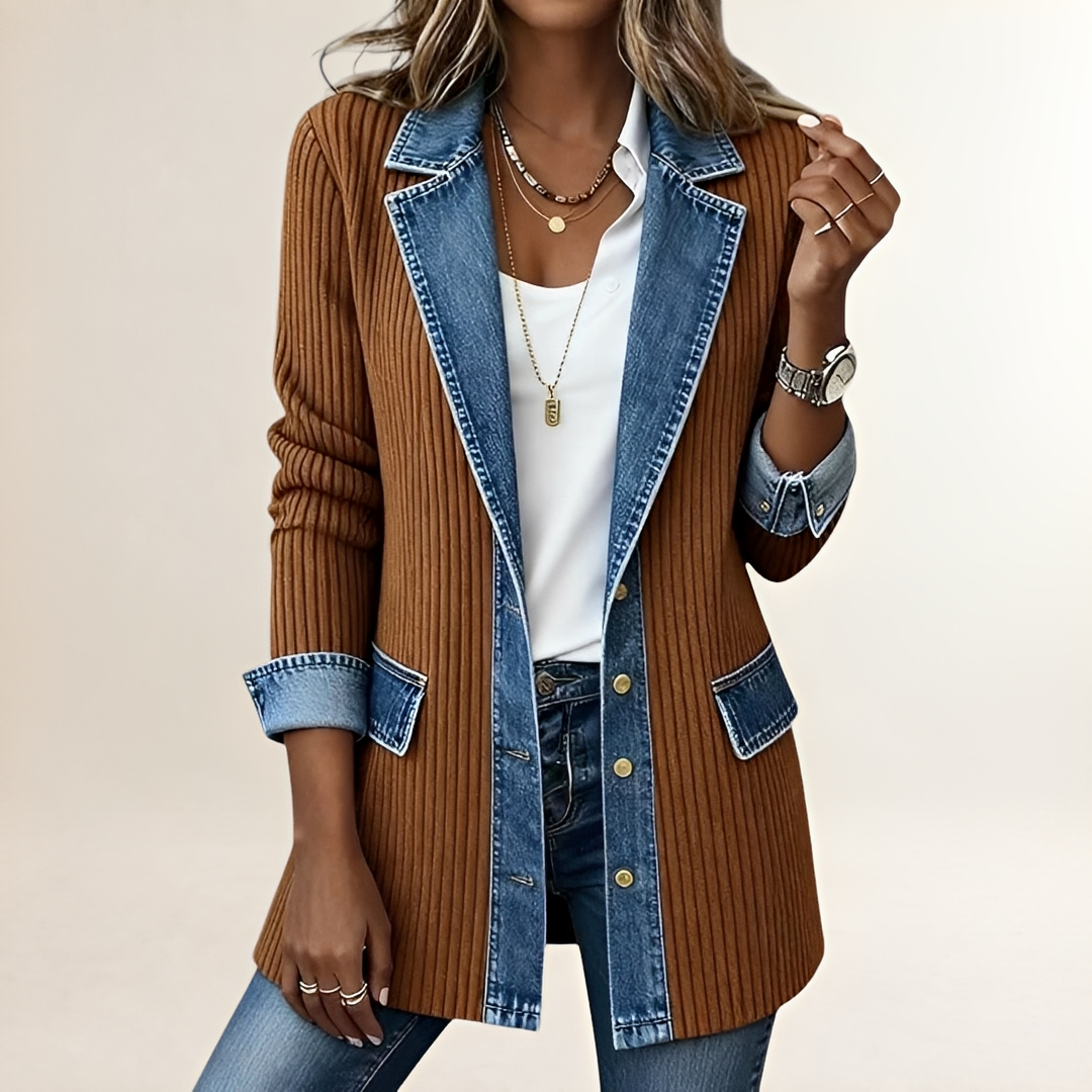 Veste longue femme à côtes verticales et col revers contrasté - fermeture boutonnée, poches à rabat sur les hanches, coupe décontractée