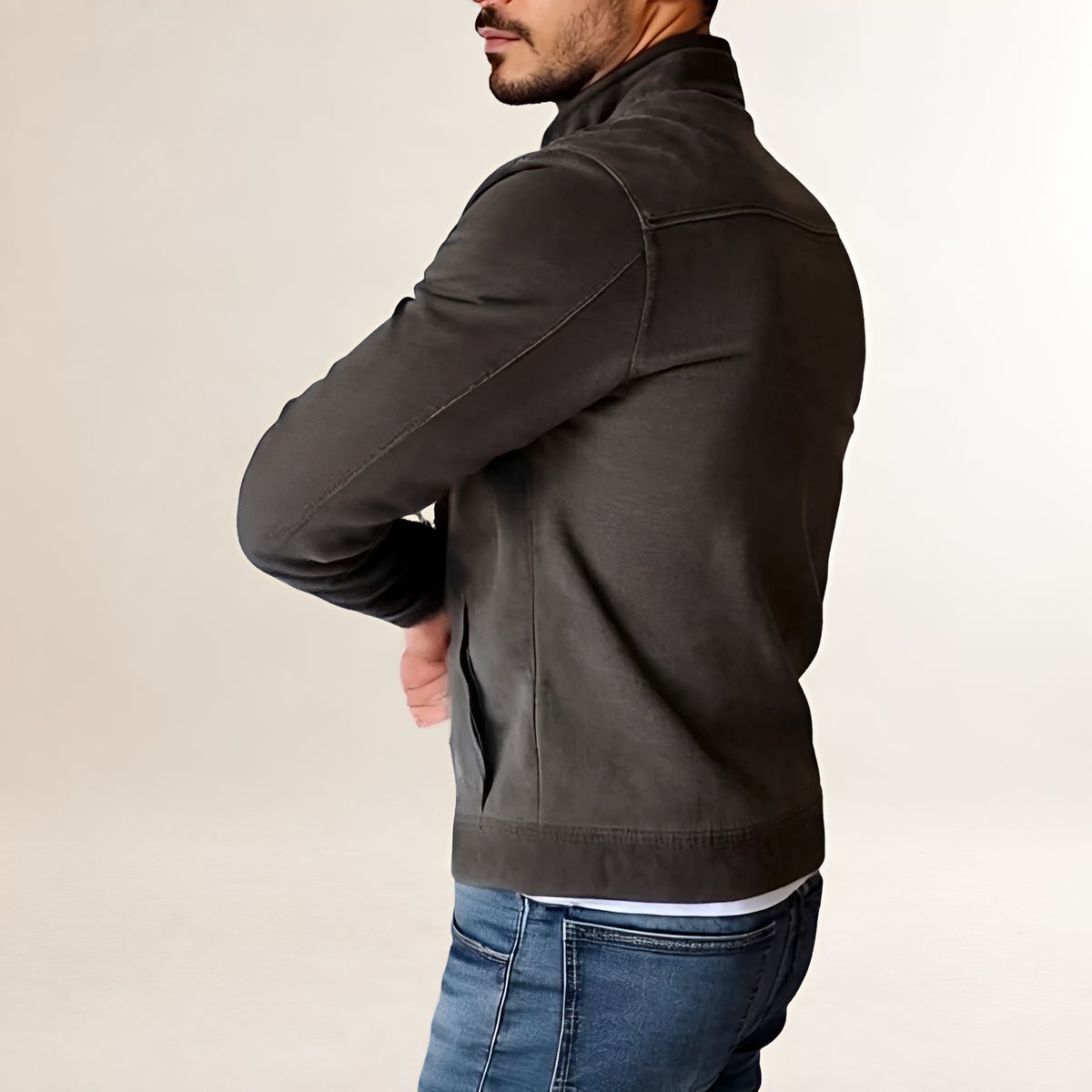 Veste pour femmes à col montant et fermeture à boutons - coupe classique