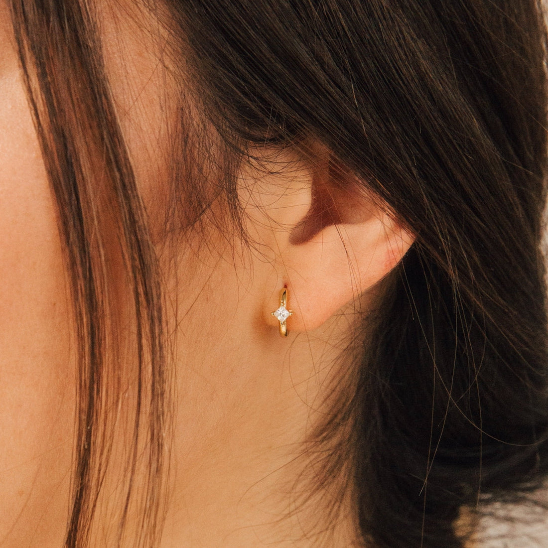 Boucle d'oreille en - Boucle d'oreille Huggie brillante