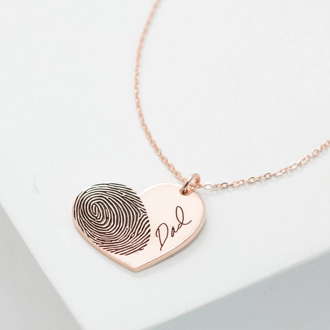 Empreinte digitale en forme de cœur - Collier avec nom personnalisé