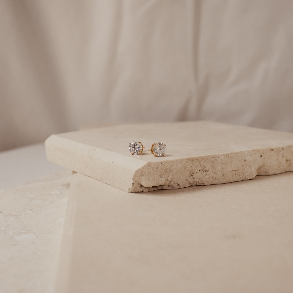 Boucles d'Oreilles Classiques en Diamant - Boucles d'Oreilles avec pierre ronde
