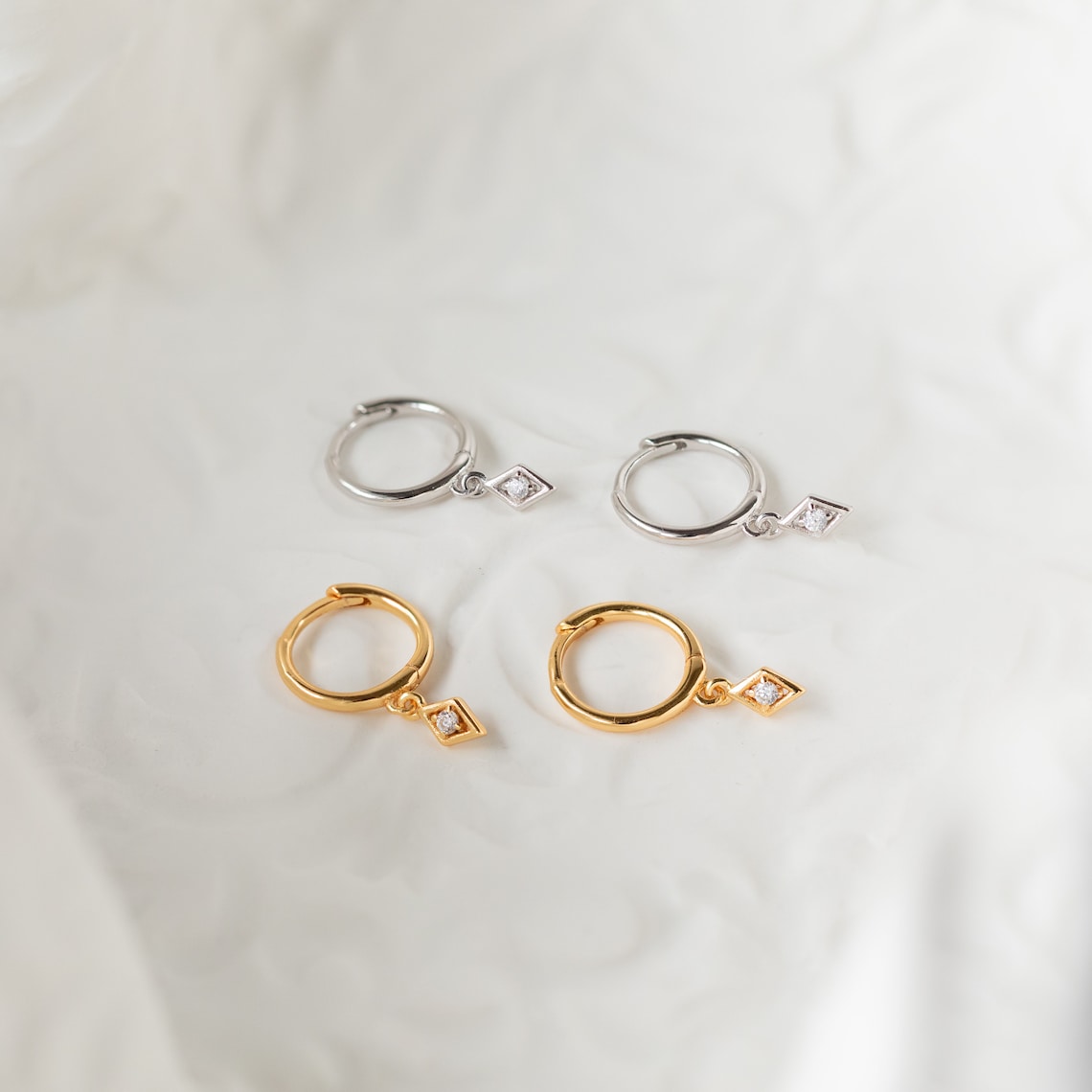 Boucles d'Oreilles Pendantes - Boucles d'Oreilles Délicates en Diamants