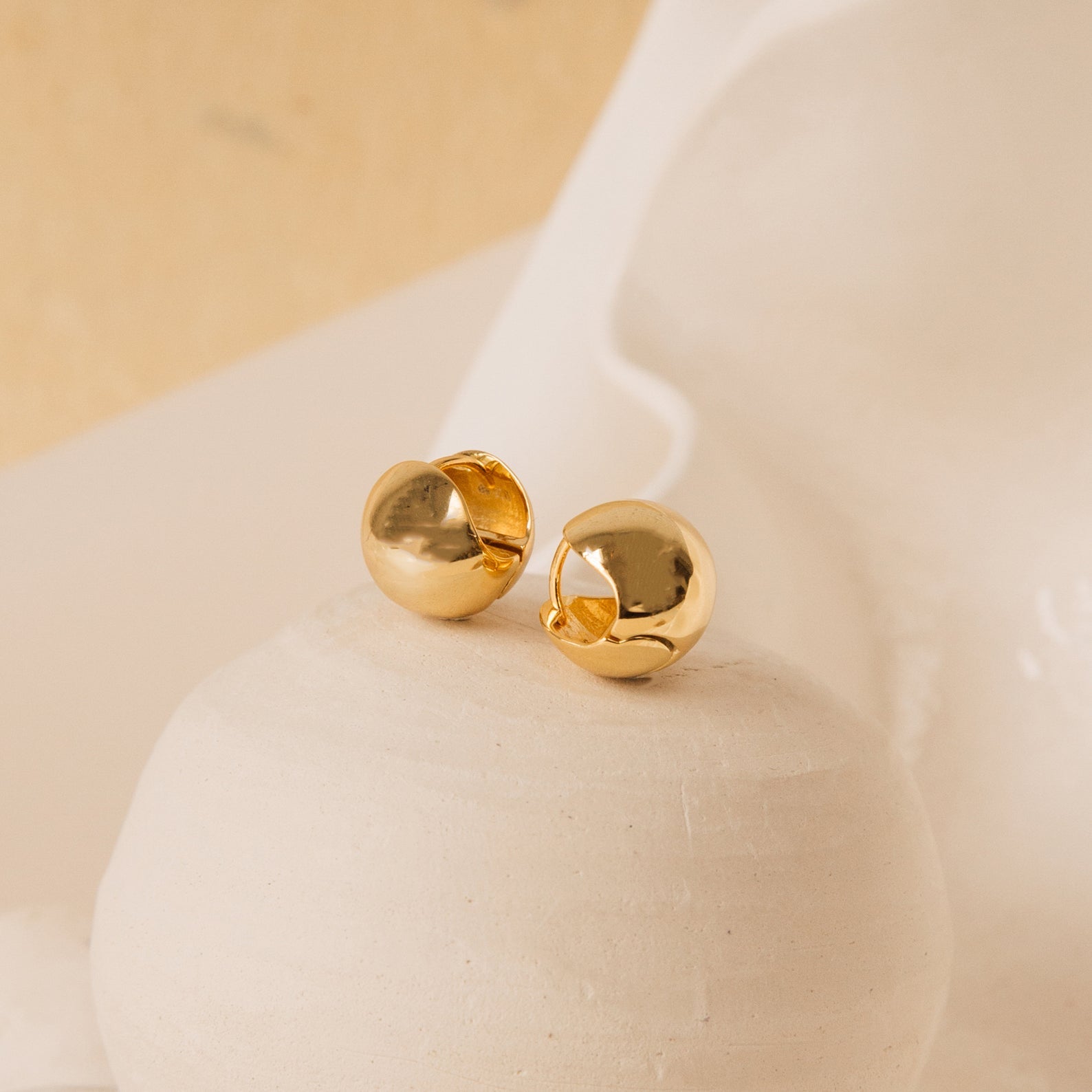 Luna – Boucles d'oreilles épaisses en boule