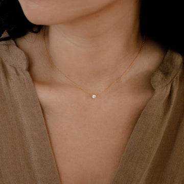 Collier Délicat de - Collier avec Ornements en Pierre