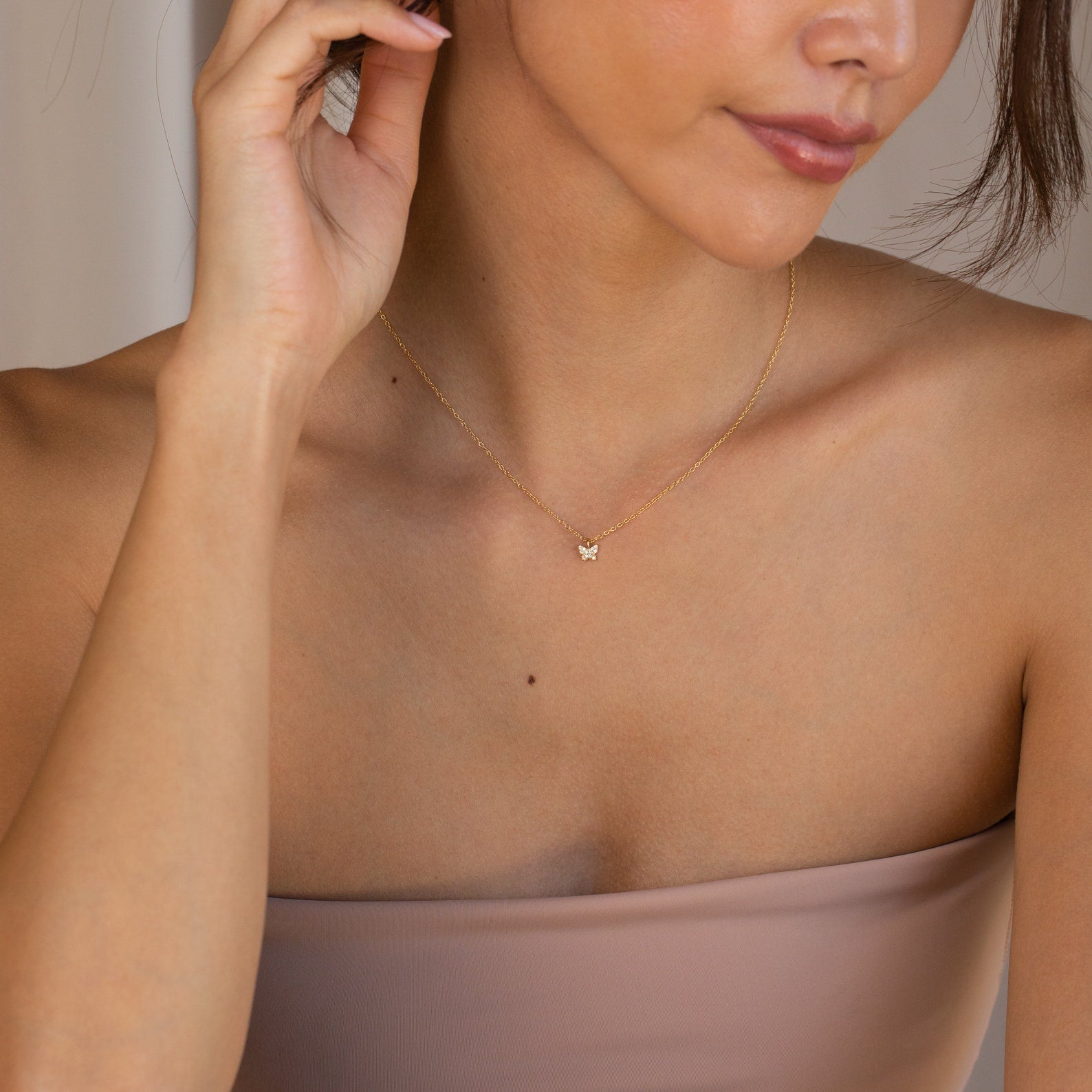 Mandy – Collier en forme de papillon Pavé
