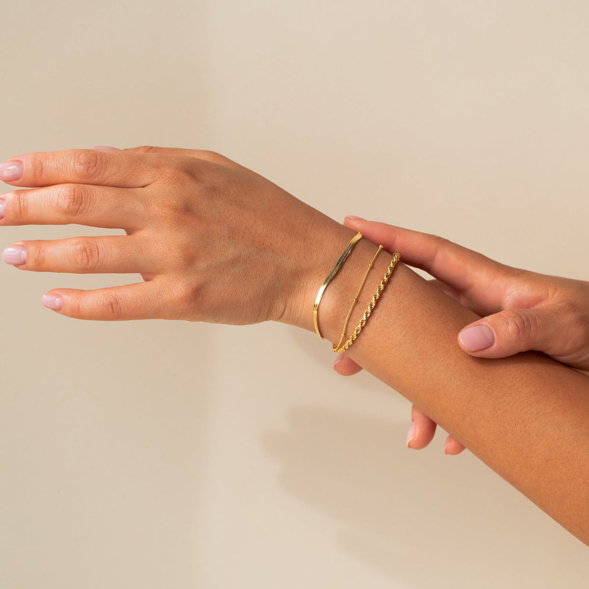 Bracelets en chaîne - bracelets minimalistes en couches