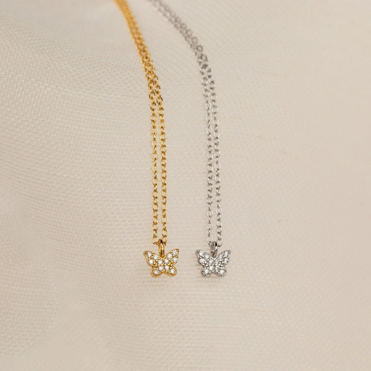 Mandy – Collier en forme de papillon Pavé