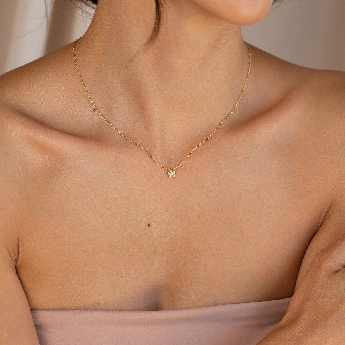 Mandy – Collier en forme de papillon Pavé