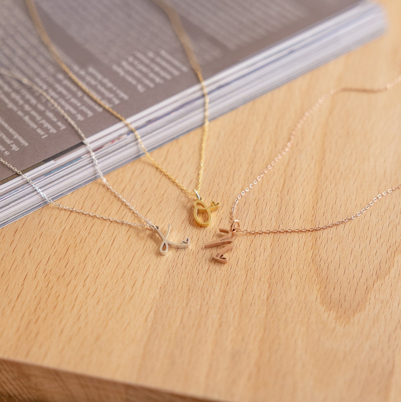 Collier de lettres - Initiales personnalisées avec cœur