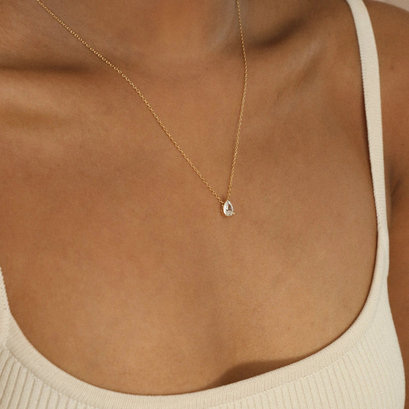 Perle de diamant - Collier en diamant en forme de goutte