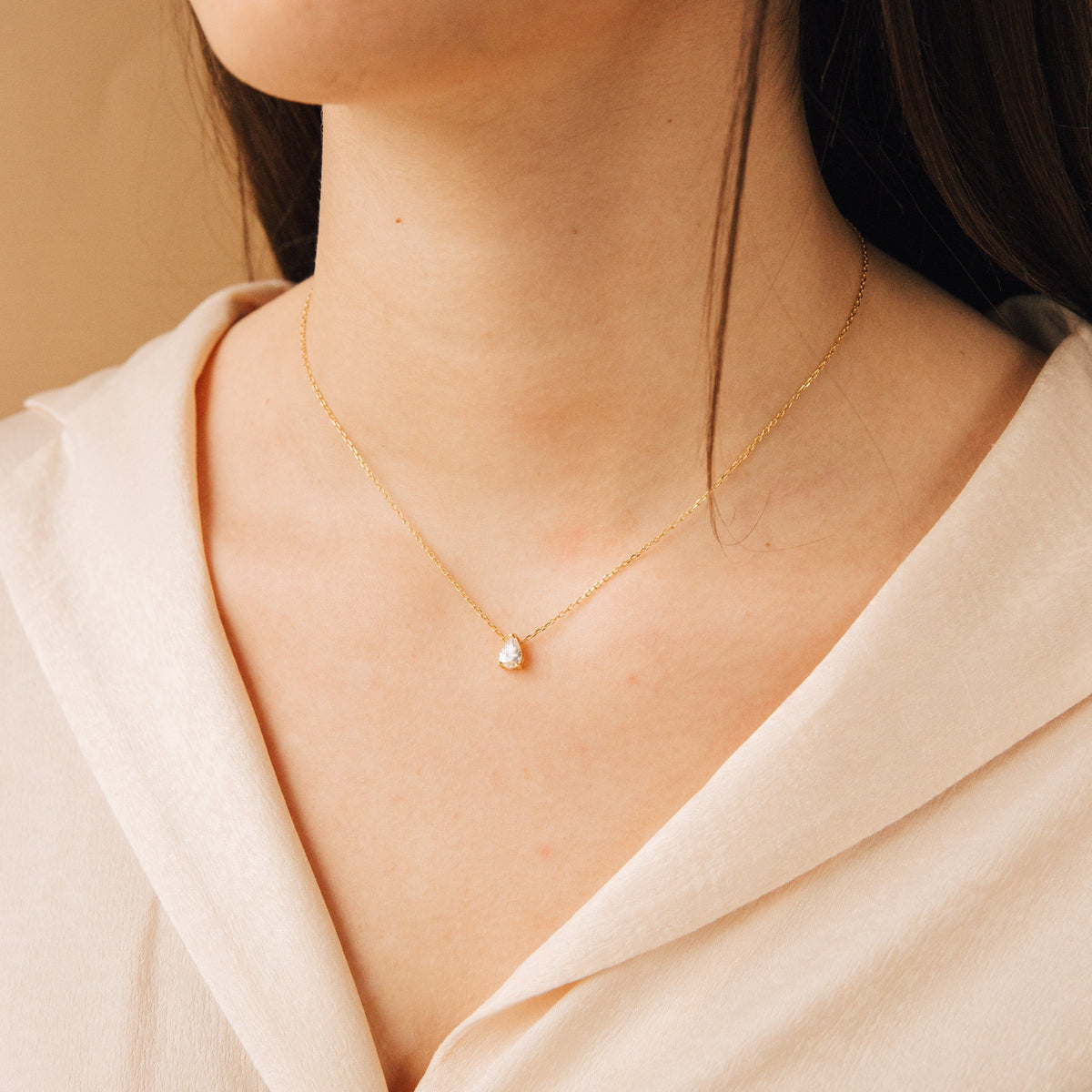 Perle de diamant - Collier en diamant en forme de goutte