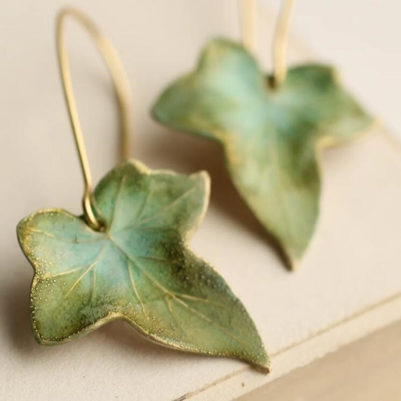 Silva – Boucles d'oreilles vintage avec feuille verte