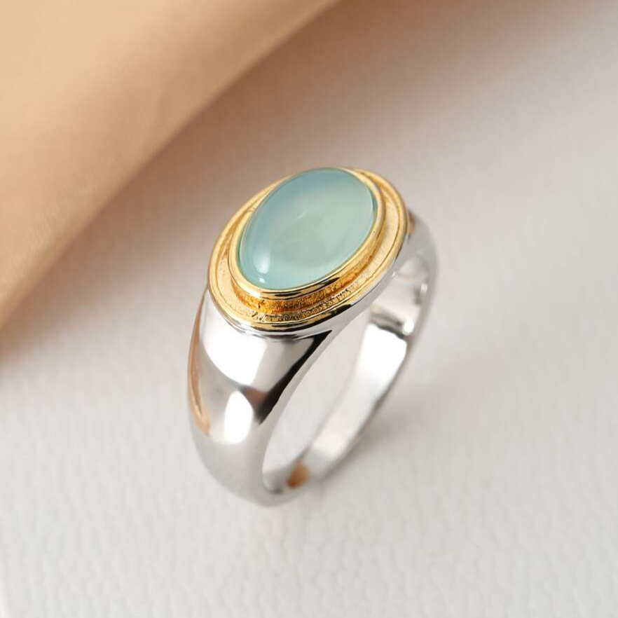 Gabi – Bague vintage avec pierre de lune verte