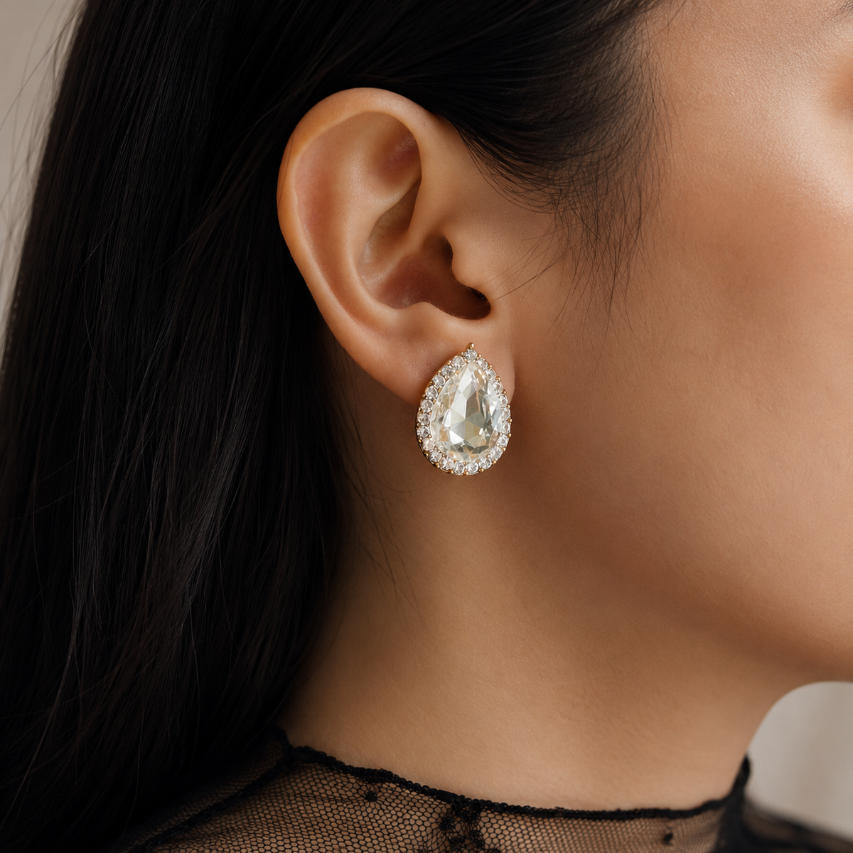 Lucy - Boucles d'oreilles en diamant en forme de poire
