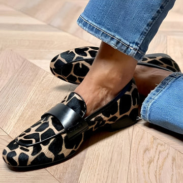 Claire – Loafers Classiques au Design Animalier
