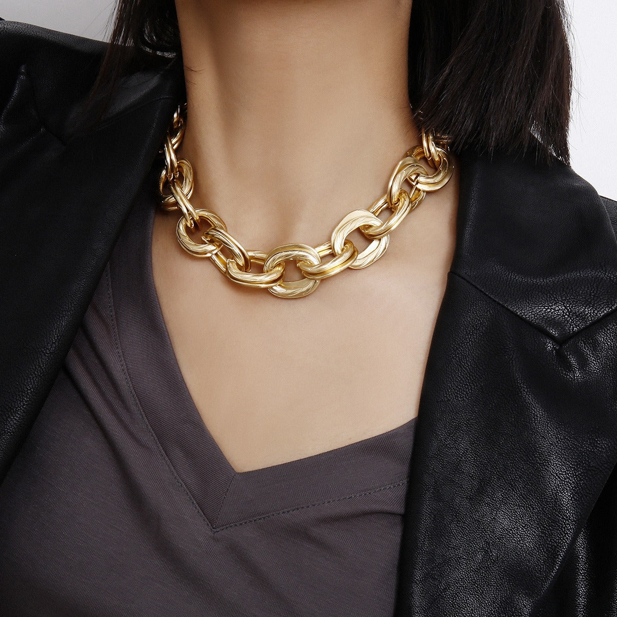 Alessia – Collier avec maillons épais dorés